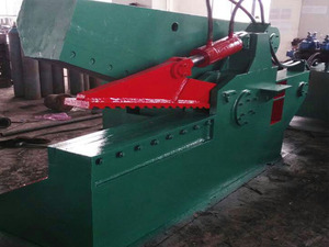 Q43-200吨废钢剪切机